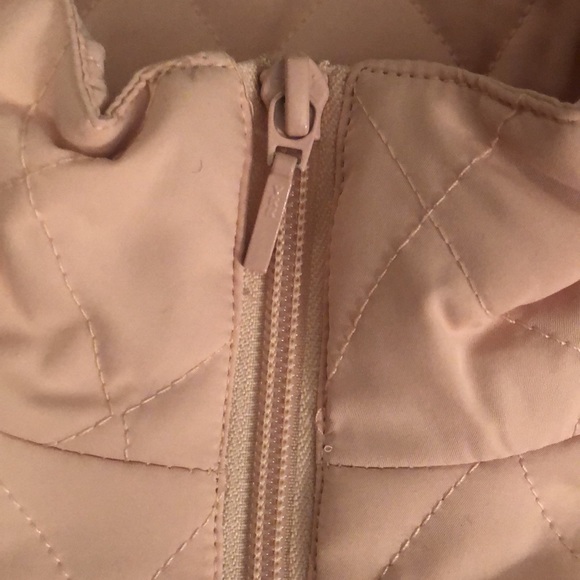 Pretty light pink, half-zip quilted pullover from Coldwater Creek w zip pockets - Picture 6 of 12